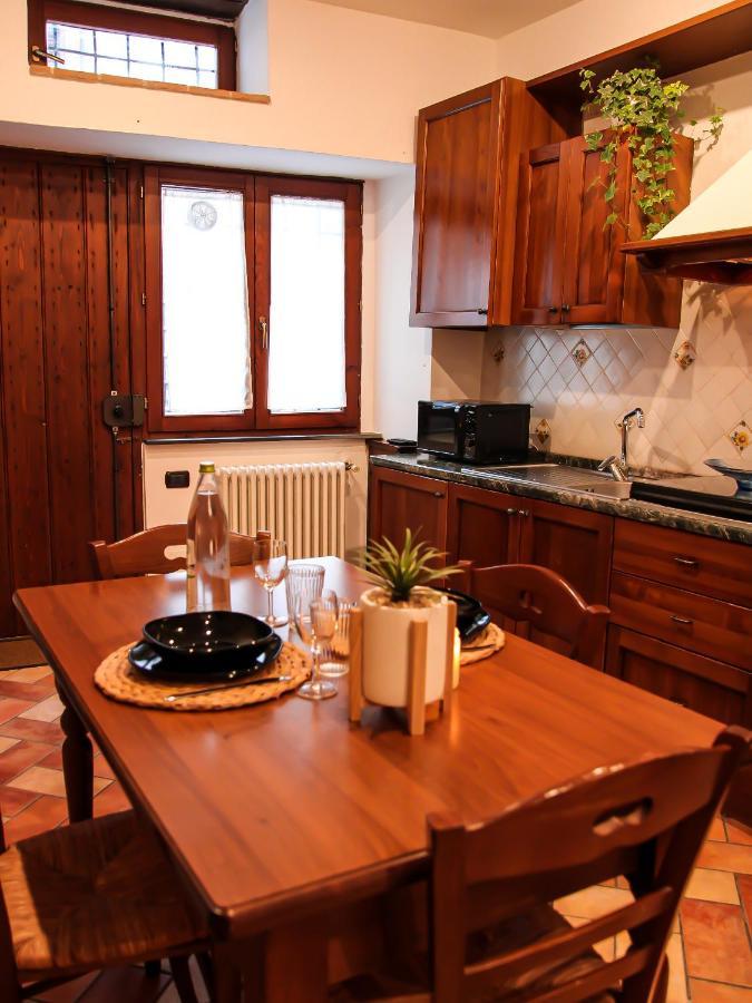 Apartmán Casa Armanni - La Tua Casa Di Pietra Gubbio Exteriér fotografie